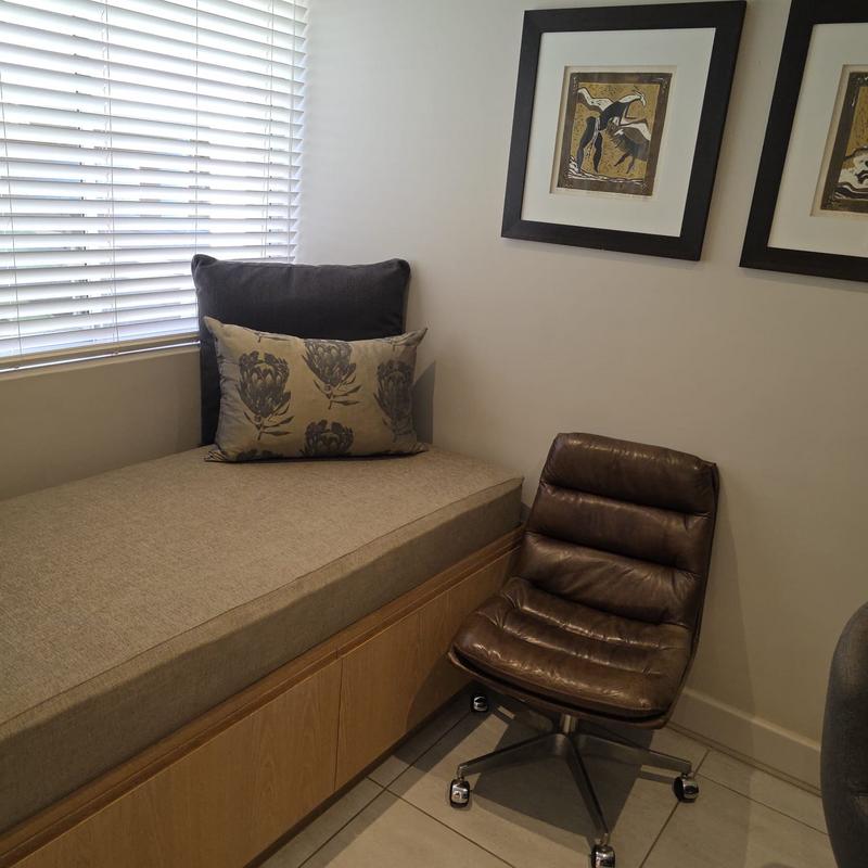 3 Bedroom Property for Sale in Green Point Western Cape